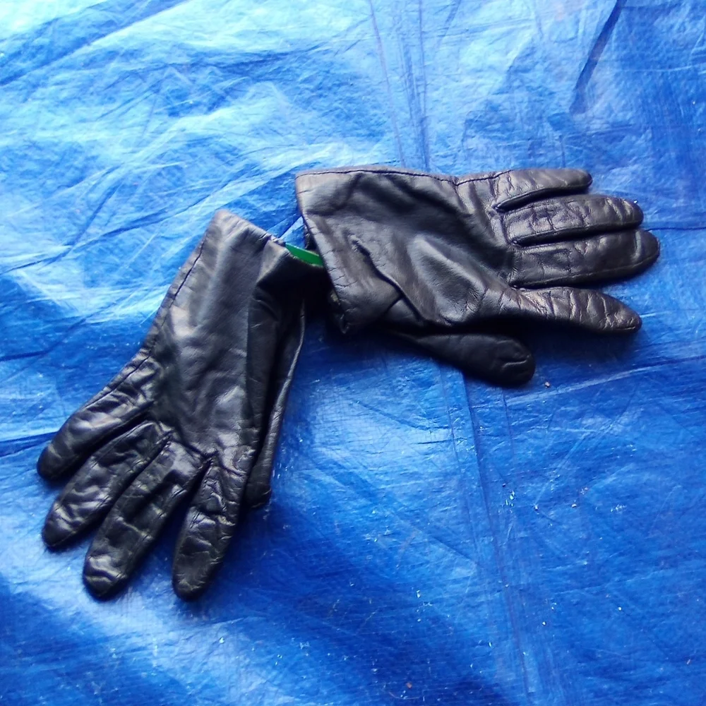 Black Leather Gloves